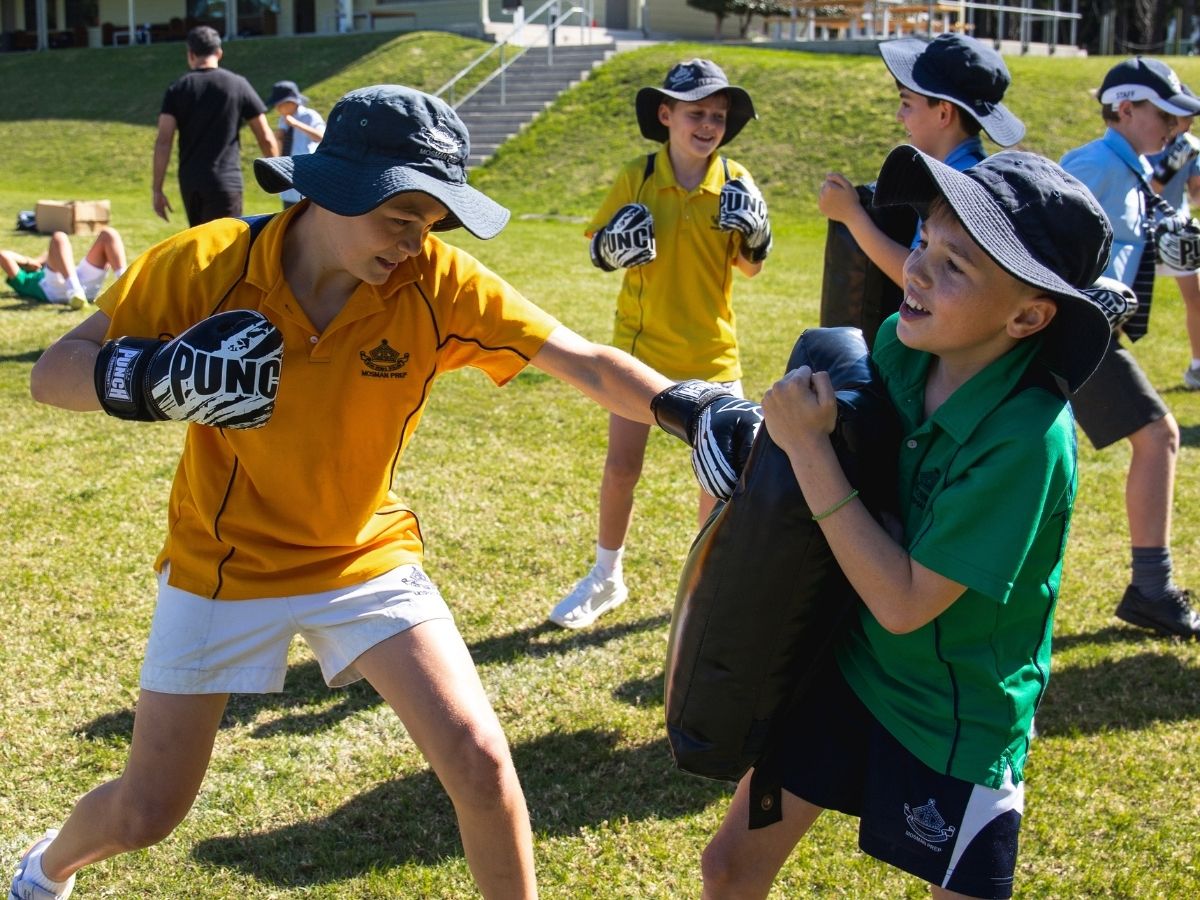 Kids boxing training
